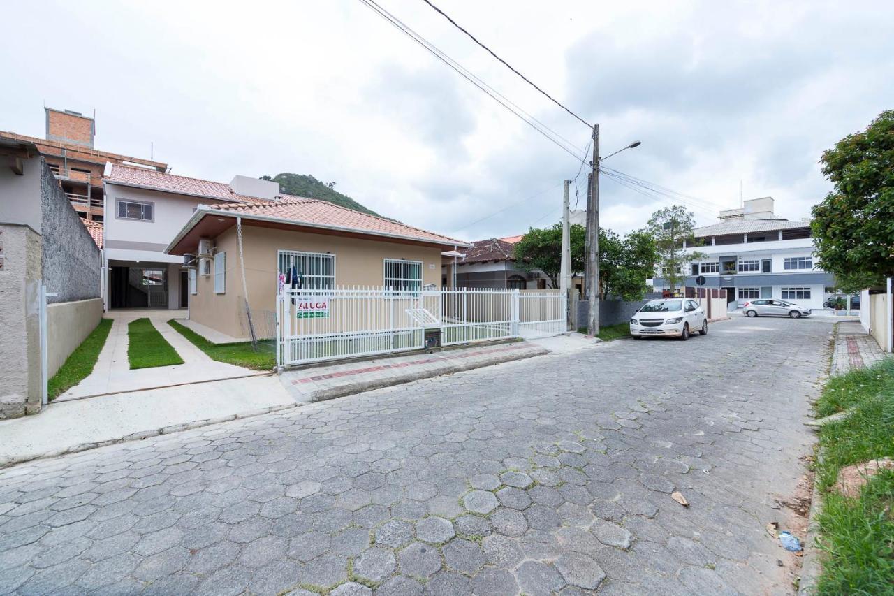Casa A 80M Da Praia Bombinhas Kültér fotó